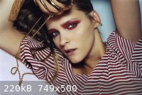 W{e}i[r]d~F+l='N;am&.jpg - 220kB